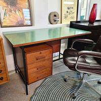Scrivania italiana anni 60