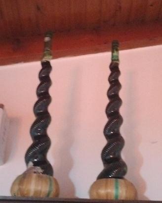 bottiglie e vini per arredare cascine e taverne