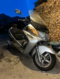 Suzuki Burgman 400 (leggere descrizione)