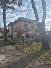 Anzio: porzione di villa bifamiliare