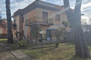 Anzio: porzione di villa bifamiliare