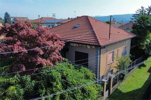 Casa Singola a Angera