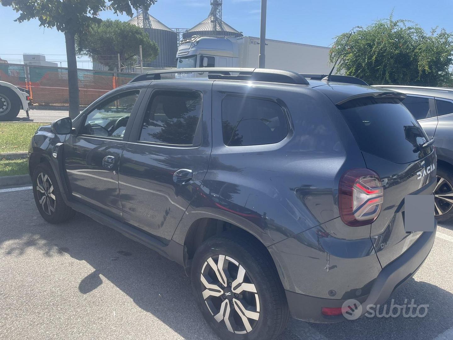 Dacia Duster 2023 photo 2
