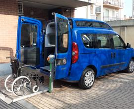 Doblò tetto alto trasporto disabili solo 24.833km!