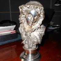 Statua damina in argento 800