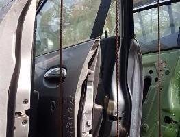 porta anteriore sx - differenziale Daihatsu Sirion