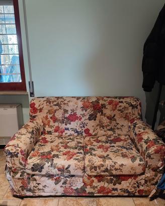 divano due posti e divano letto 