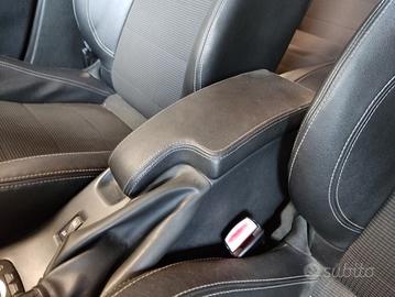 Poggia braccio RENAULT MEGANE del 2011