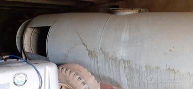 Atomizzatore o botte per l'irrigazione