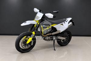 Husqvarna 701 Supermoto MY22 (2021-2022)