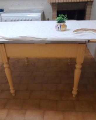 Tavolo