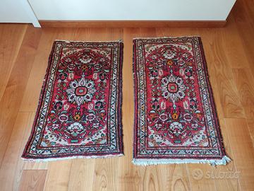 Coppia di tappeti persiani antichi rossi