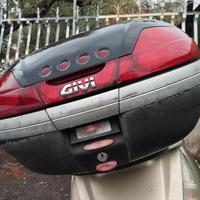 Bauletto scooter 47 LT GIVI completo di piastra pe