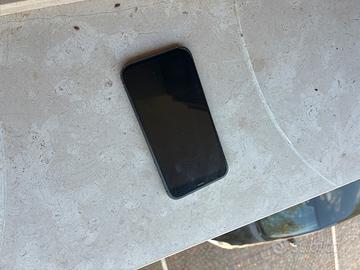Iphone 11 con 128 G, funzionante,