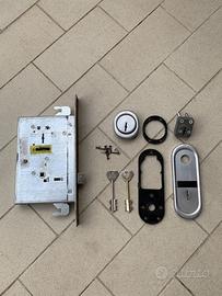 Mottura serratura a doppia mappa funzionante