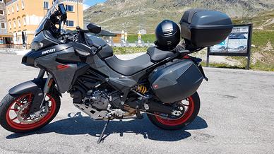 Ducati multistrada v2s