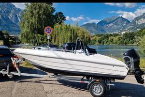 Barca open Miami 15 e rimorchio Ellebi 600 Kg