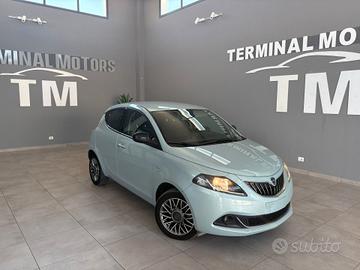 Lancia Ypsilon 1.0 FireFly 5 porte S&S Hybrid Gold