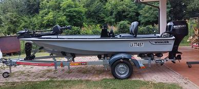Boston Whaler 15 SS preparato da Bass Boat 