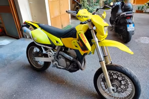 Suzuki DR-Z 400 E VALENTI racing