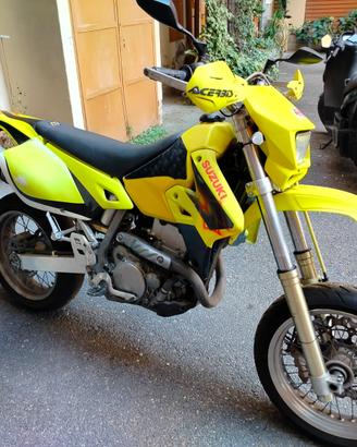 Suzuki DR-Z 400 E VALENTI racing