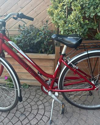 City bike/Bici trekking Daytona rossa con cestino