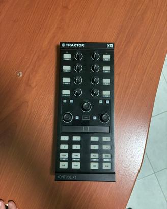 Native Intruments Kontrol X1 Mk2 Traktor