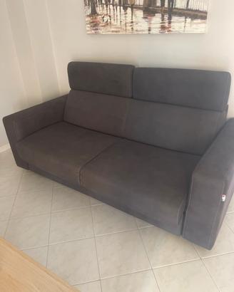 Divano letto matrimoniale