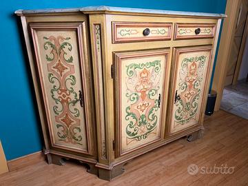 Credenza/Buffet