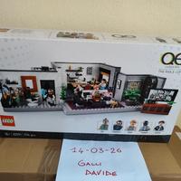 10291 LEGO Queer Eye - The Fab 5 Loft

