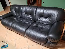 Divano e poltrone in pelle vintage del 1978