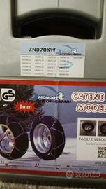 catene da neve nuove mai usate  205/40/17