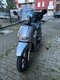 Aprilia scarabeo 250cc
