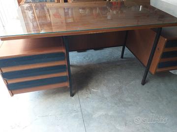 scrivania vintage