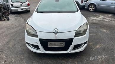 Ricambi usati di una RENAULT MEGANE III COUPÉ 