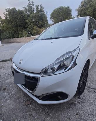 Peugeot 208 Allure 1.2 Benzina