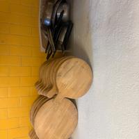 Stock taglieri in legno - pizzeria bistrot