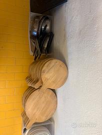 Stock taglieri in legno - pizzeria bistrot