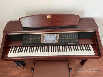 Yamaha Clavinova CVP-208 