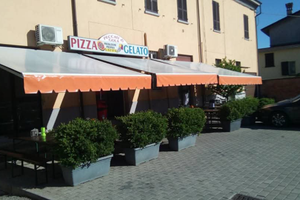 Pizzeria gelateria d'asporto