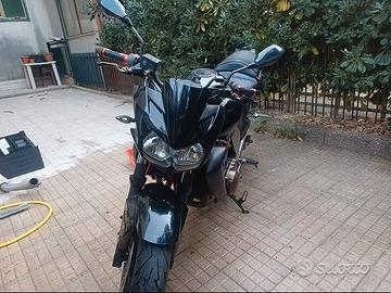 kawasaki Z750 2005 2000€