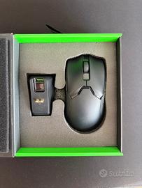 Razer Viper Ultimate  da gaming con Dock