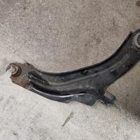 Bracc oscill ant. dx RENAULT CLIO 898cc benz 2017