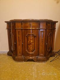 Titolo: Credenza buffet classica
