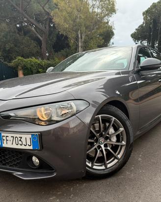 Alfa Romeo Giulia 2.2 t 150 cv