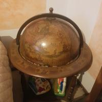 mappamondo porta bottiglie