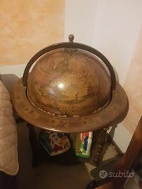 mappamondo porta bottiglie