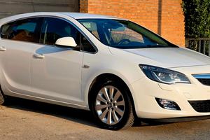 Opel Astra 1.4 Cosmo neopatentati euro5B 2011