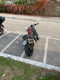 Ducati monster 800 s2r