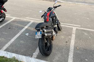 Ducati monster 800 s2r